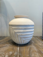 Load image into Gallery viewer, Matte White Vase Small
