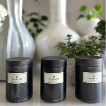 Load image into Gallery viewer, Sea Water Foam 9oz Candle
