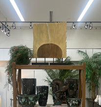 Load image into Gallery viewer, Ruffle Wooden Sculpture Set

