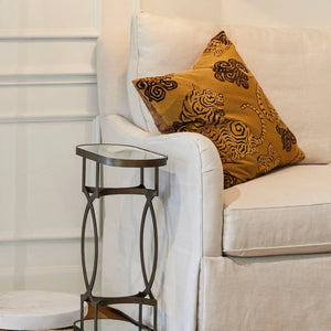 Petite Oval Looping Drink Table